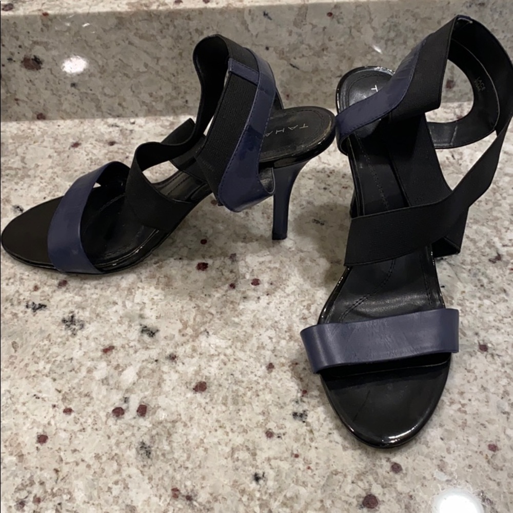 Tahari Blue and Black Strappy Heel size 9.5